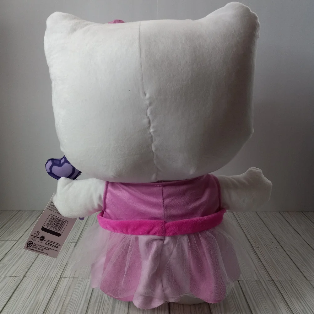 HELLO KITTY 20” Tall Valentine’s Greeter Plush CVS Limited Edition 2022